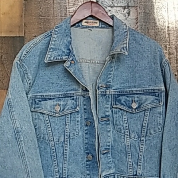 guess cropped denim jacket